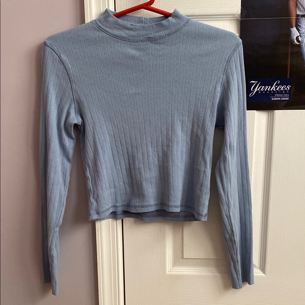 American Eagle Women’s Medium Blue Ribbed Pointelle Mock Turtleneck Crop Top